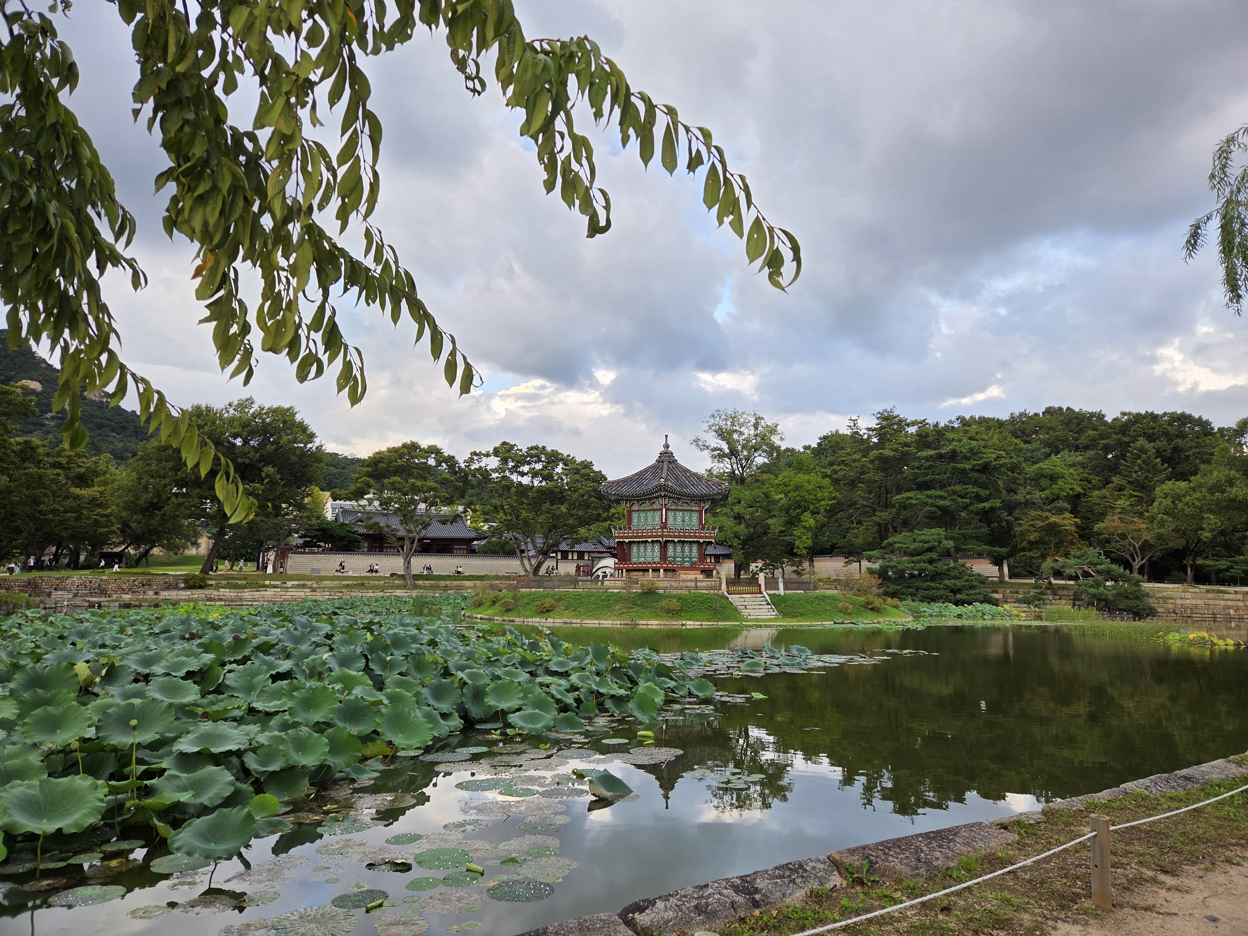 Hyangwonjeong Pavilion, Seoul City